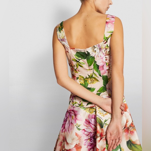 Dolce & Gabbana Charmeuse Floral Top, IT42, Perfect condition - Picture 5 of 16